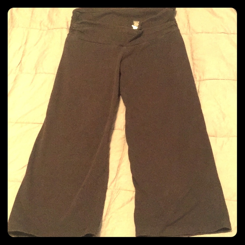 Victoria’s Secret lounge capris